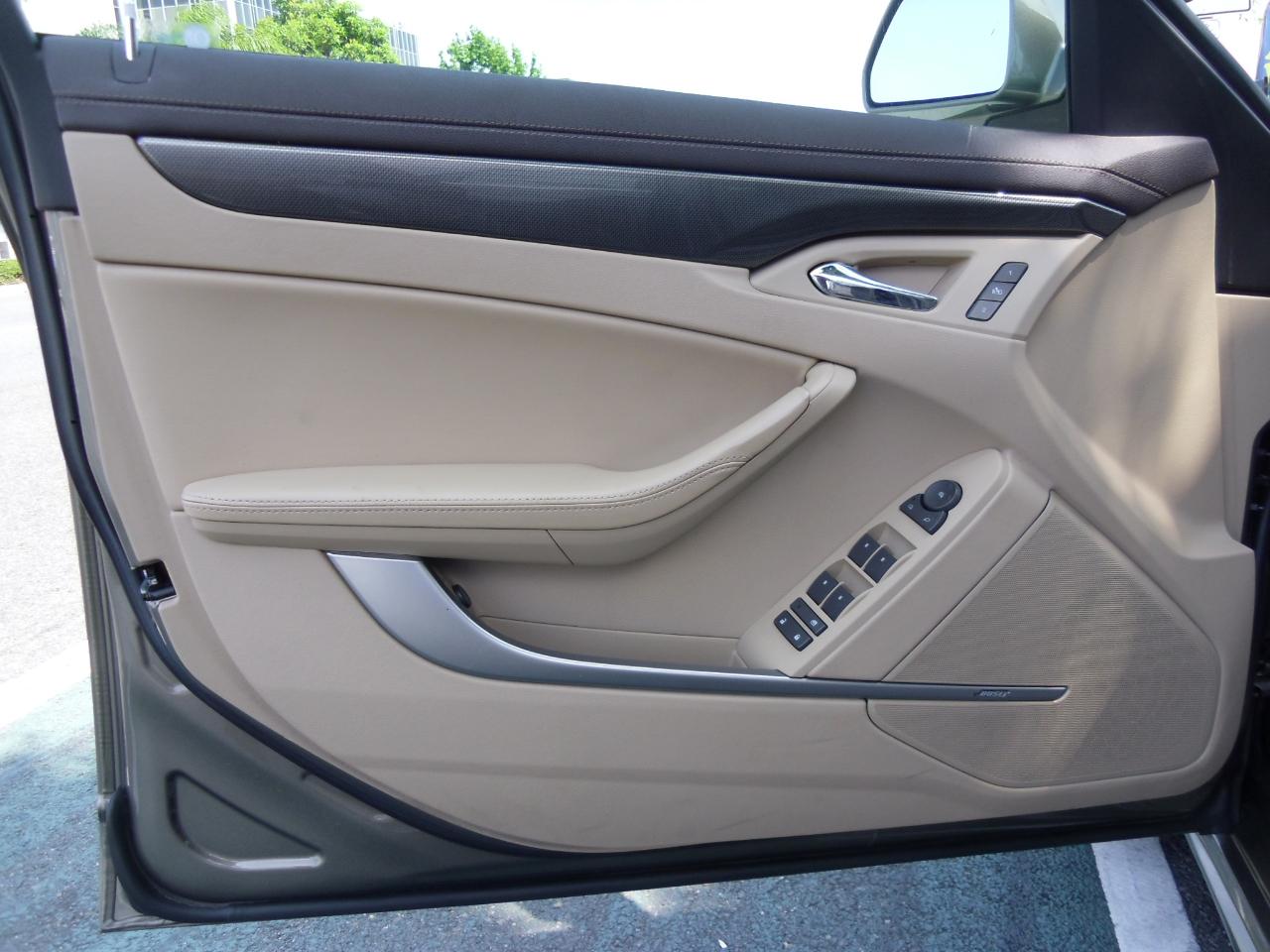 Cadillac CTS Sedan 4dr Sdn 3.6L Performance AWD 2010
