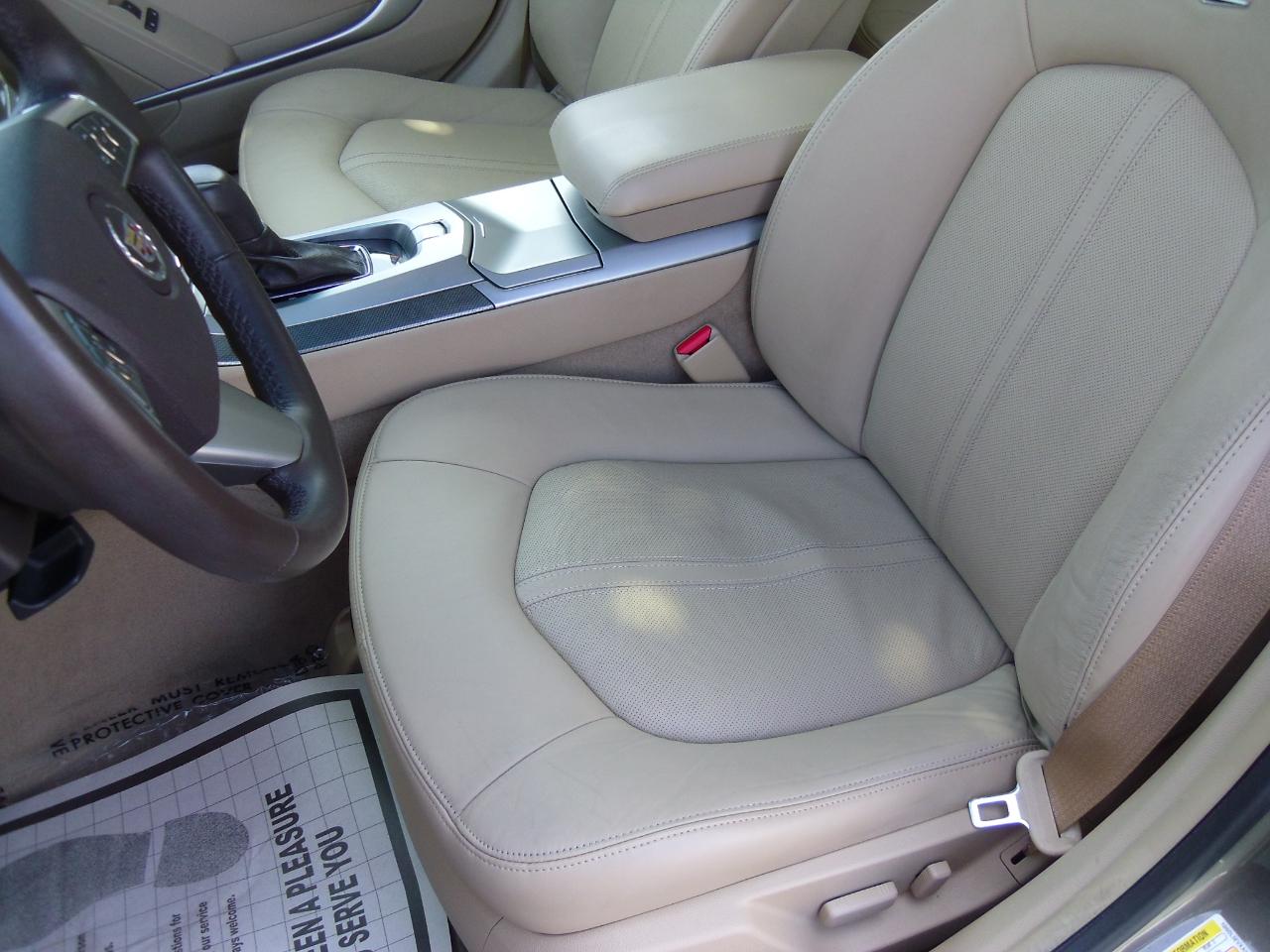 Cadillac CTS Sedan 4dr Sdn 3.6L Performance AWD 2010