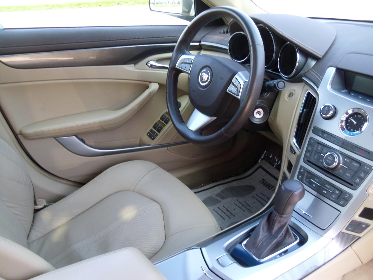 Cadillac CTS Sedan 4dr Sdn 3.6L Performance AWD 2010