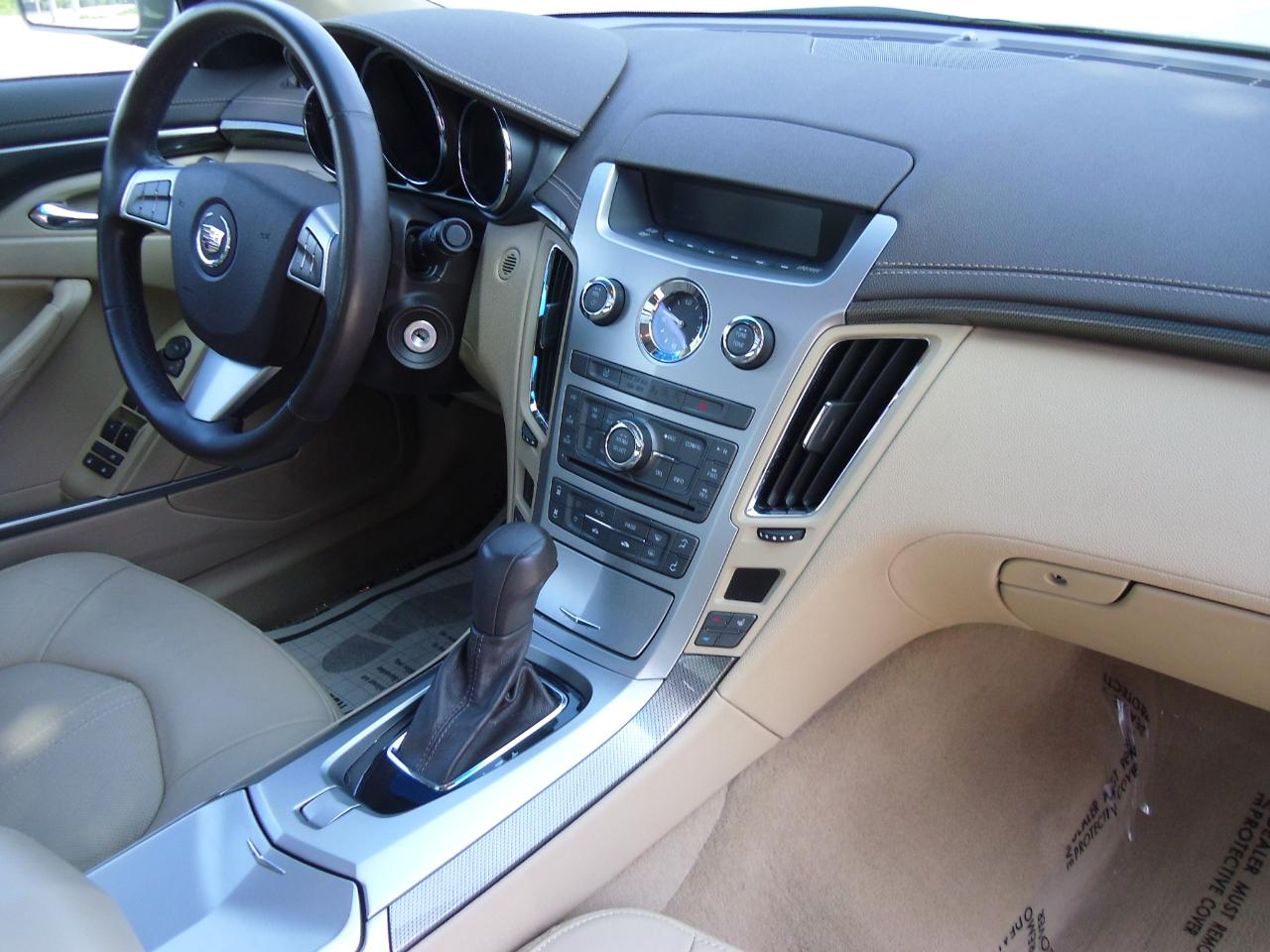 Cadillac CTS Sedan 4dr Sdn 3.6L Performance AWD 2010