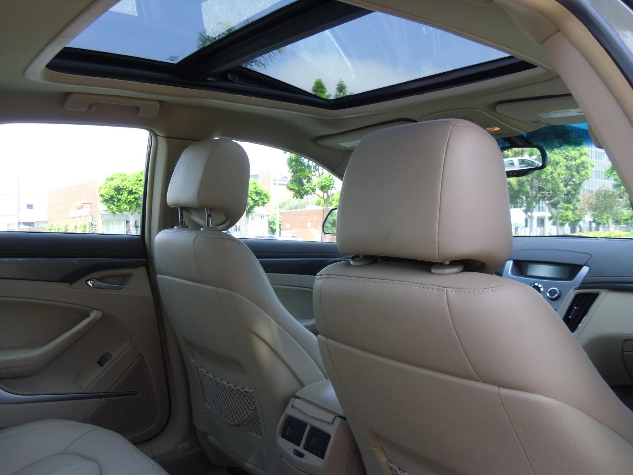 Cadillac CTS Sedan 4dr Sdn 3.6L Performance AWD 2010