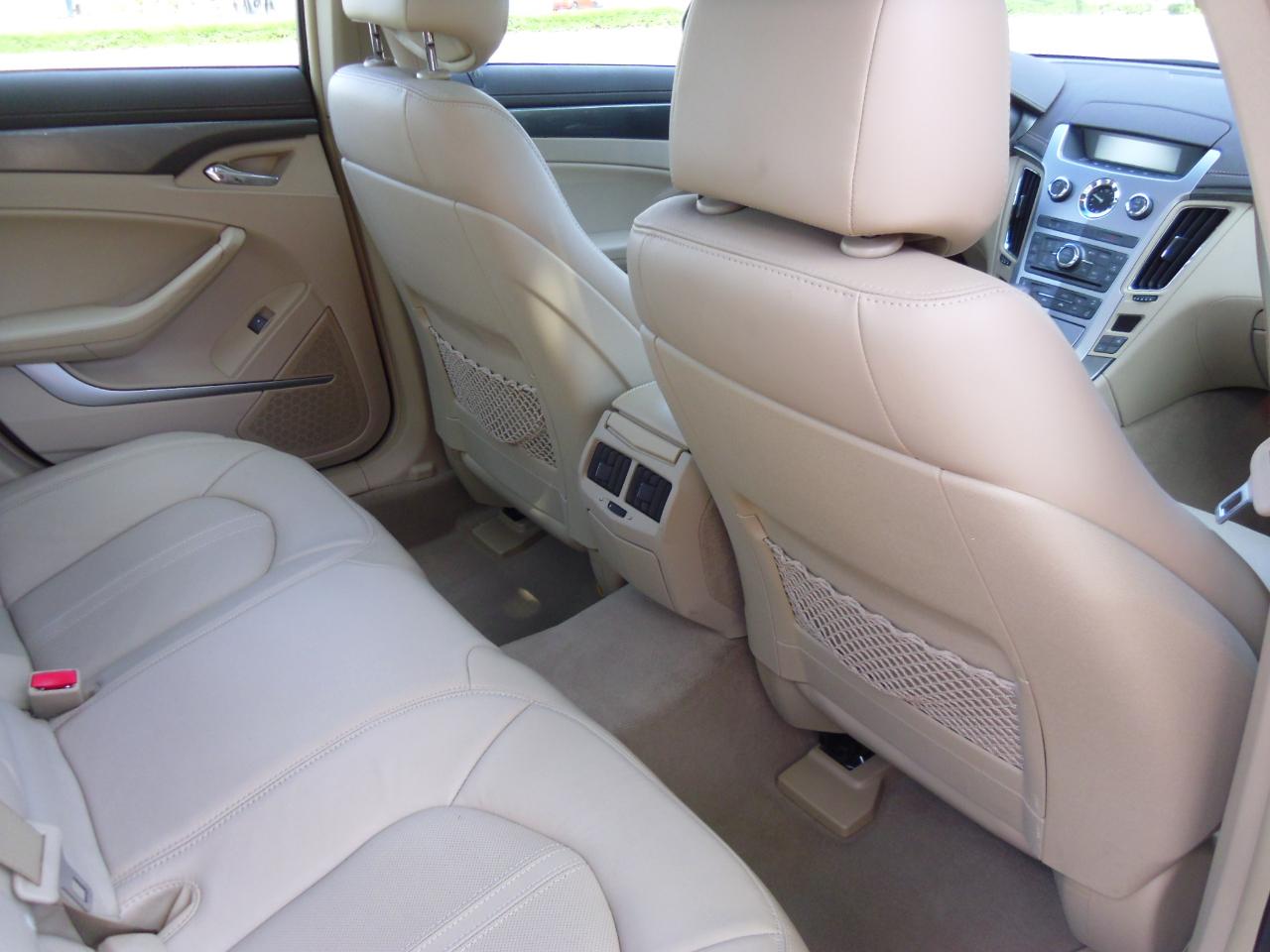 Cadillac CTS Sedan 4dr Sdn 3.6L Performance AWD 2010