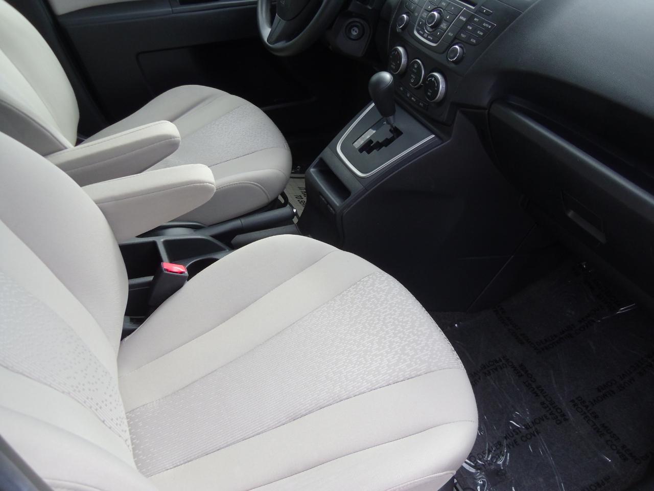 Mazda MAZDA5 4dr Wgn Auto Sport 2012