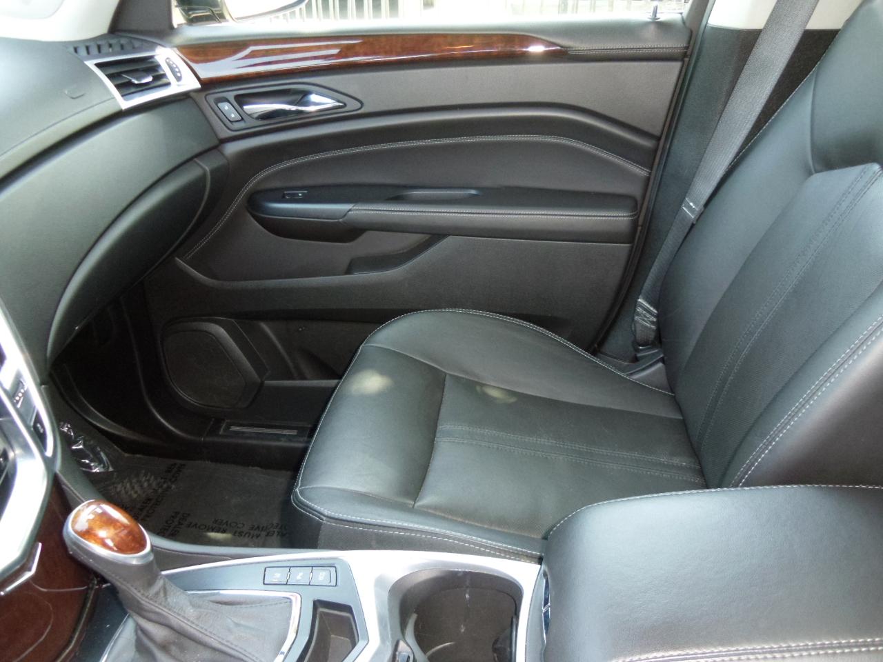 Cadillac SRX FWD 4dr Performance Collection 2013