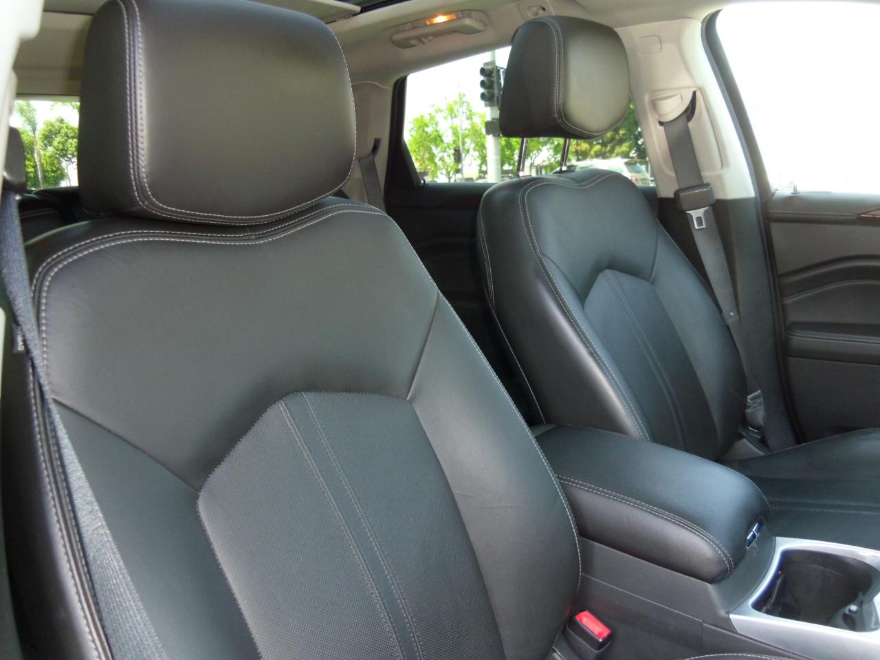 Cadillac SRX FWD 4dr Performance Collection 2013