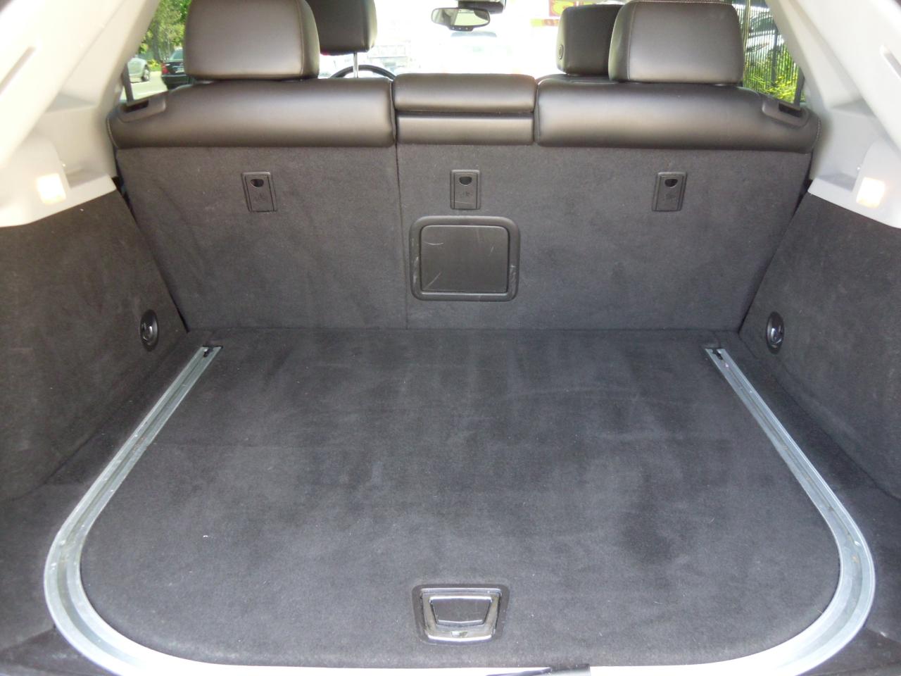Cadillac SRX FWD 4dr Performance Collection 2013