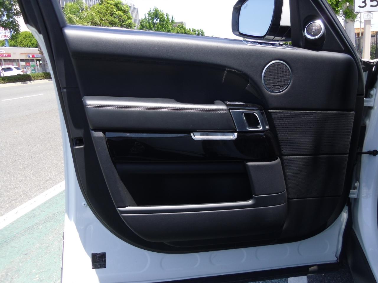 Land Rover Range Rover 4WD 4dr Supercharged 2016