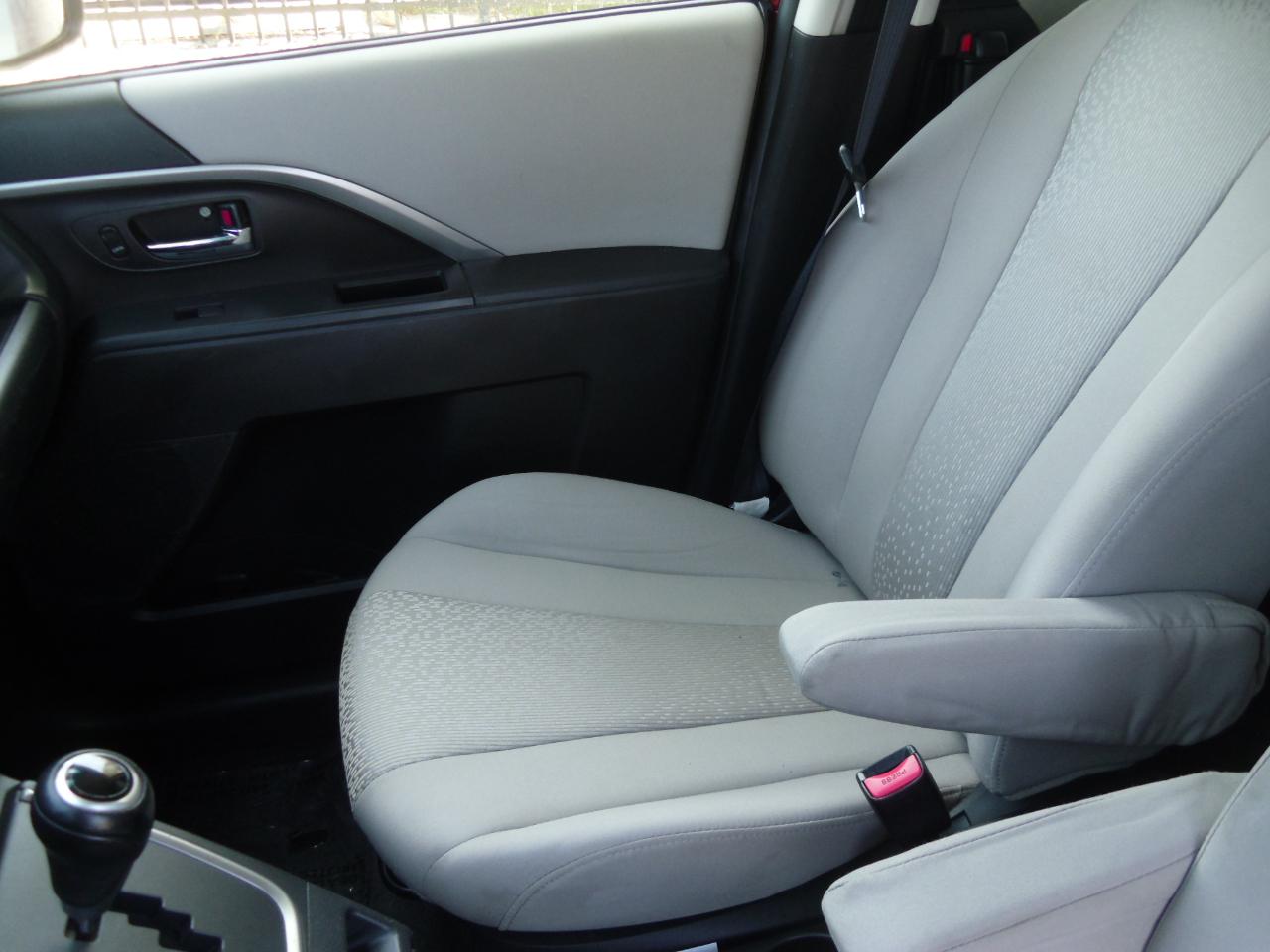 Mazda MAZDA5 4dr Wgn Auto Sport 2012