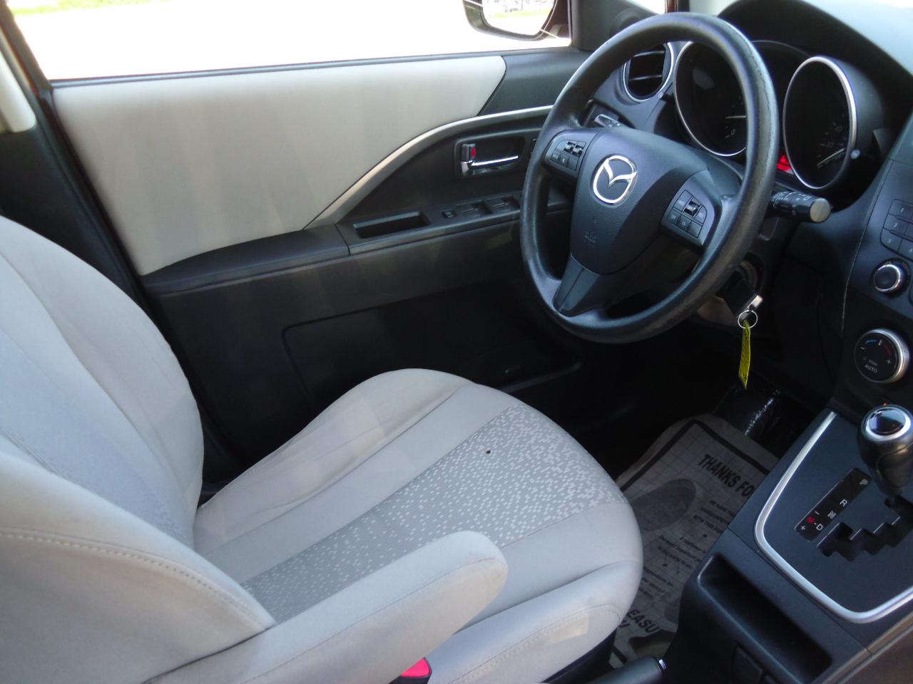 Mazda MAZDA5 4dr Wgn Auto Sport 2012