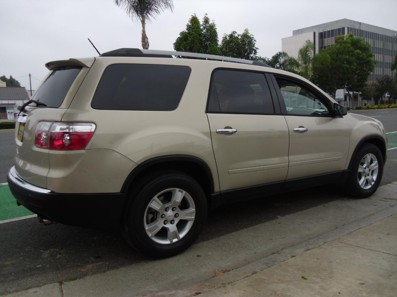 GMC Acadia FWD 4dr SLE 2012