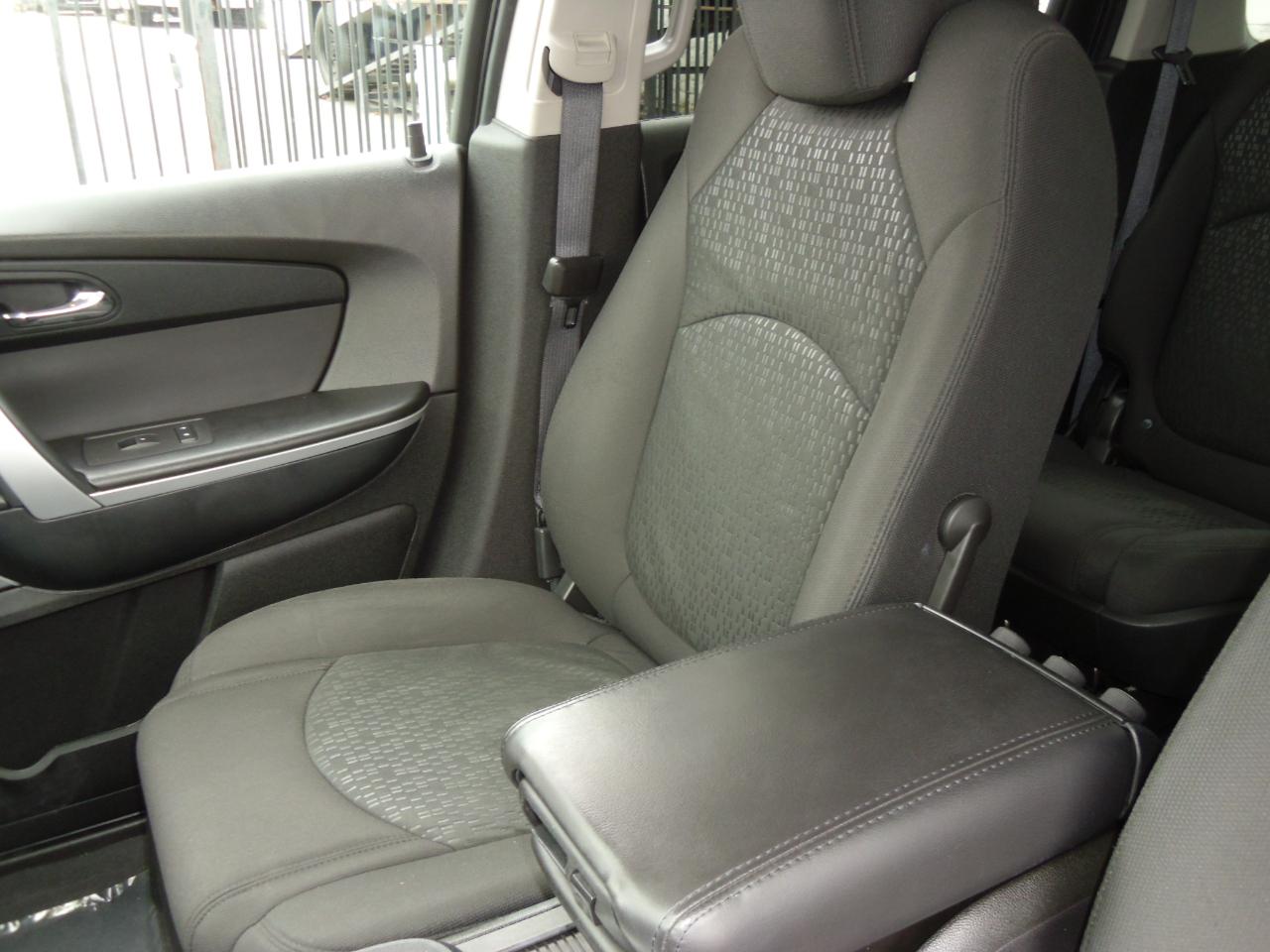 GMC Acadia FWD 4dr SLE 2012