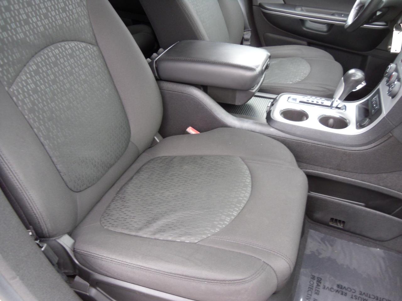 GMC Acadia FWD 4dr SLE 2012
