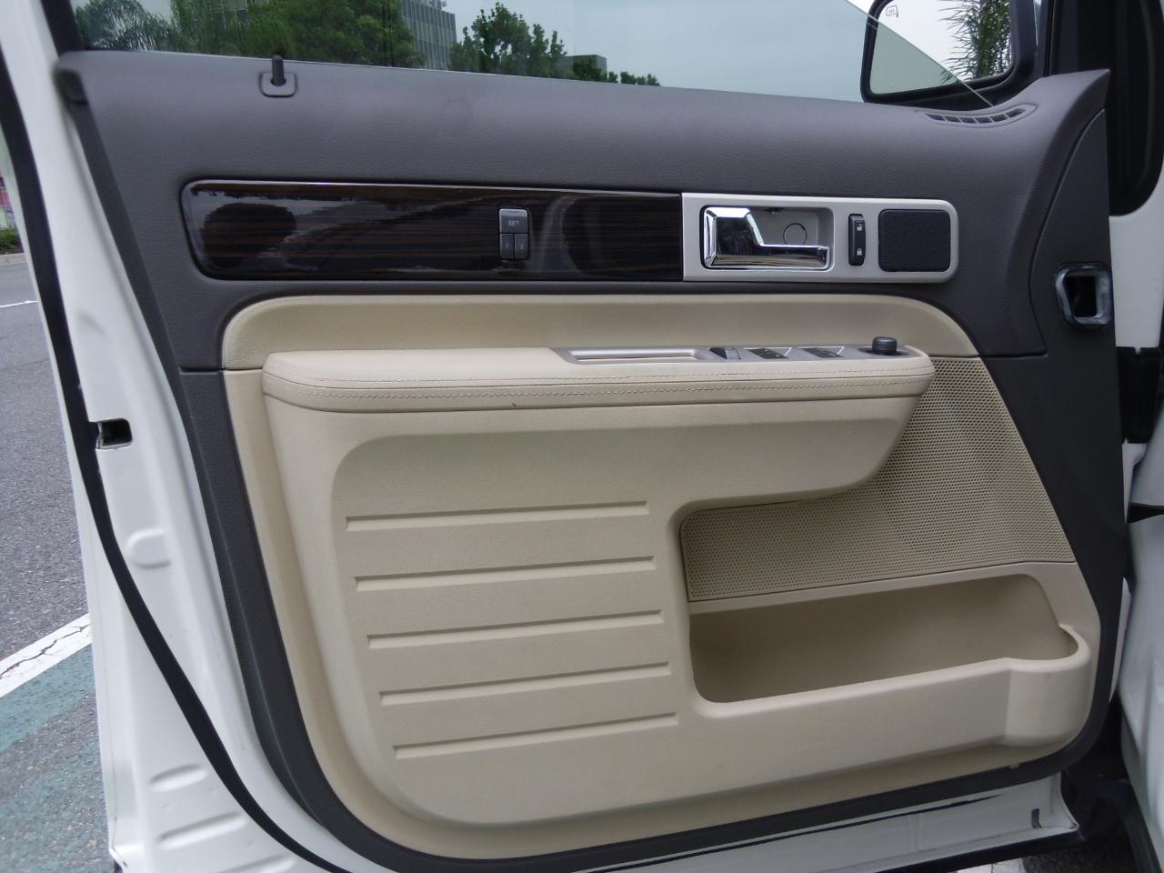Lincoln MKX FWD 4dr 2008