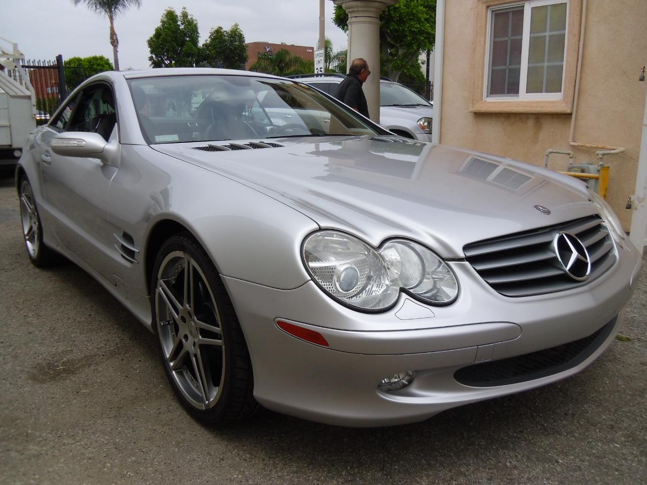 Mercedes-Benz SL-Class 2dr Roadster 5.0L 2005