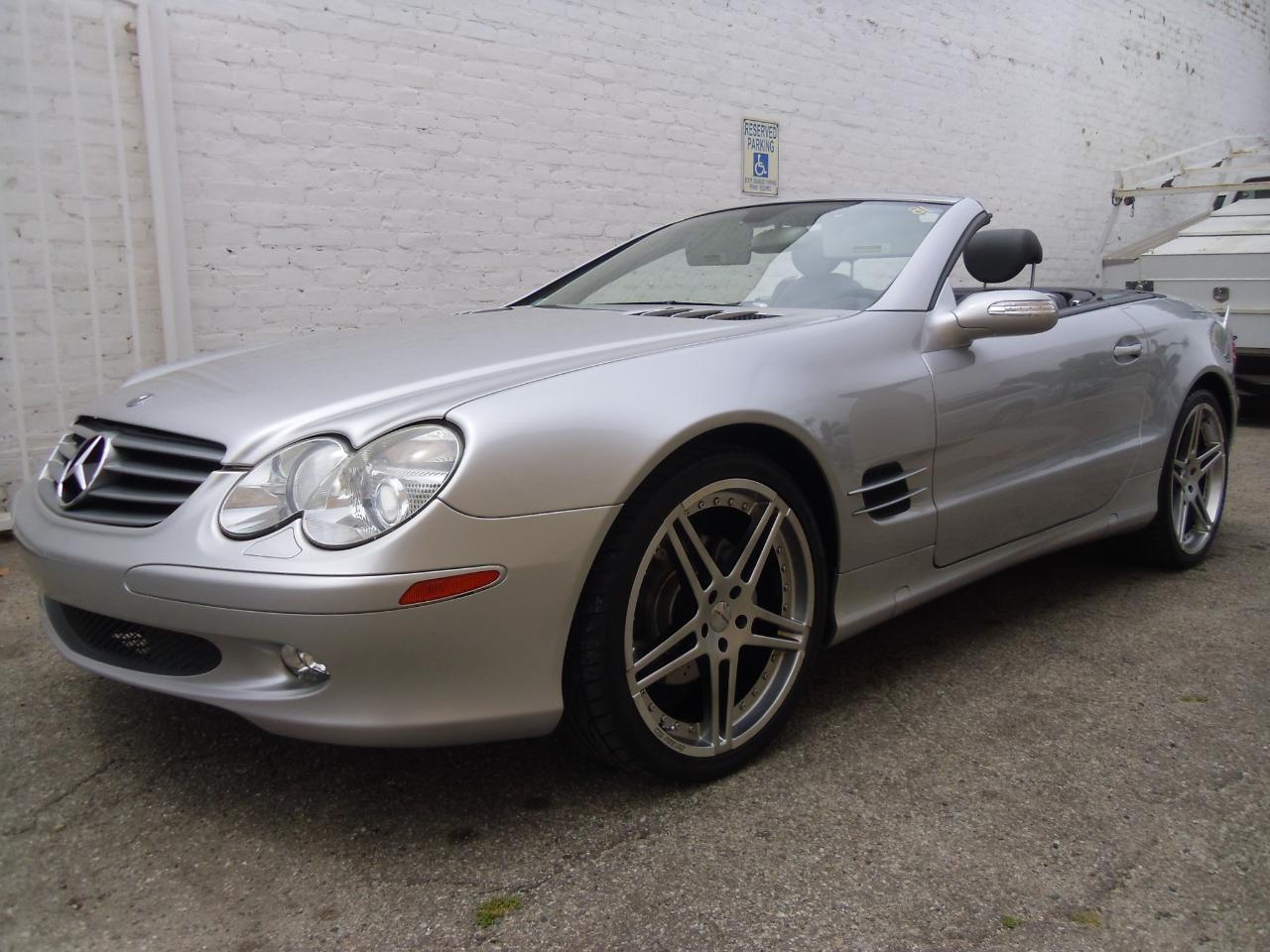 Mercedes-Benz SL-Class 2dr Roadster 5.0L 2005