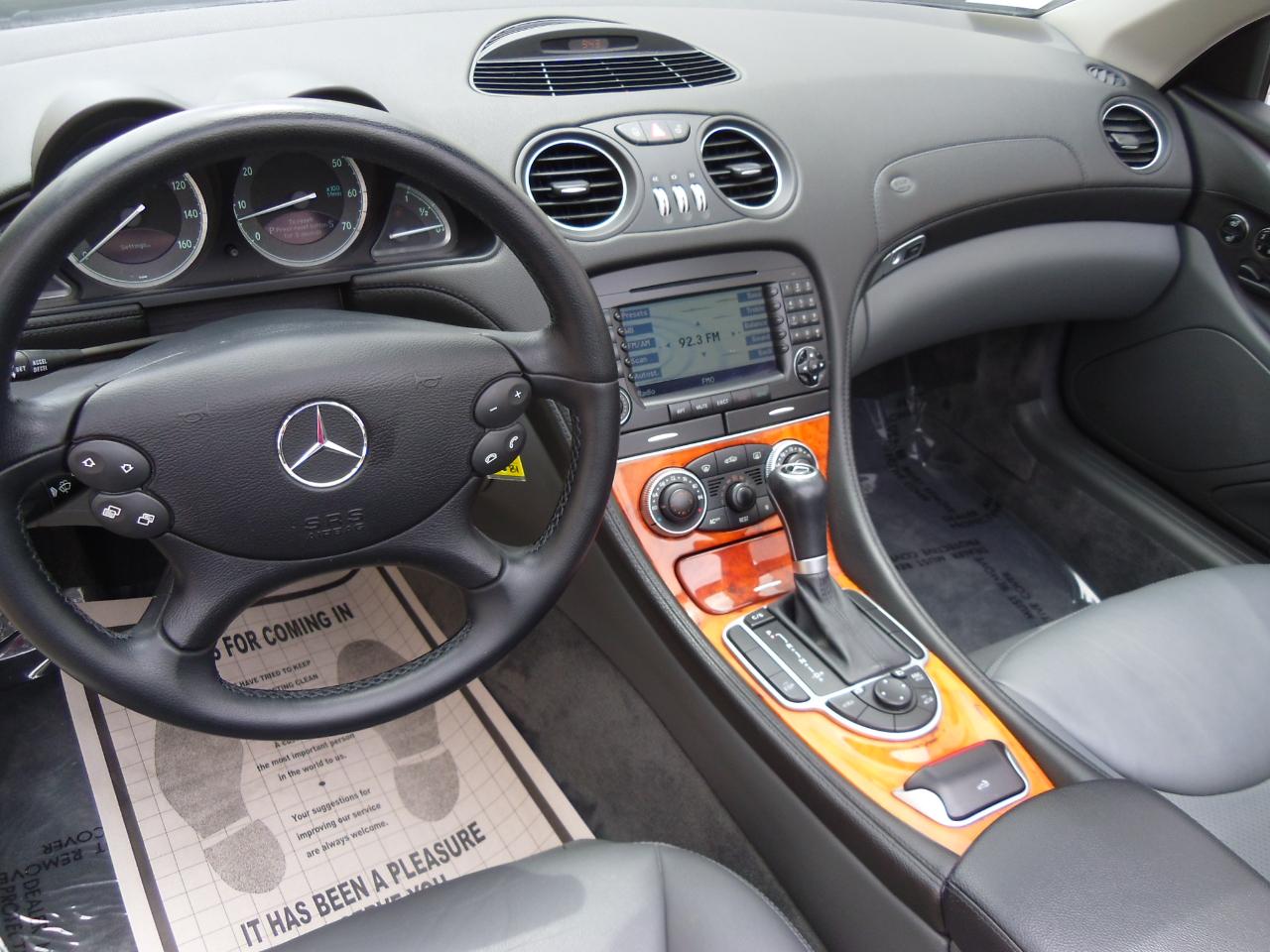 Mercedes-Benz SL-Class 2dr Roadster 5.0L 2005