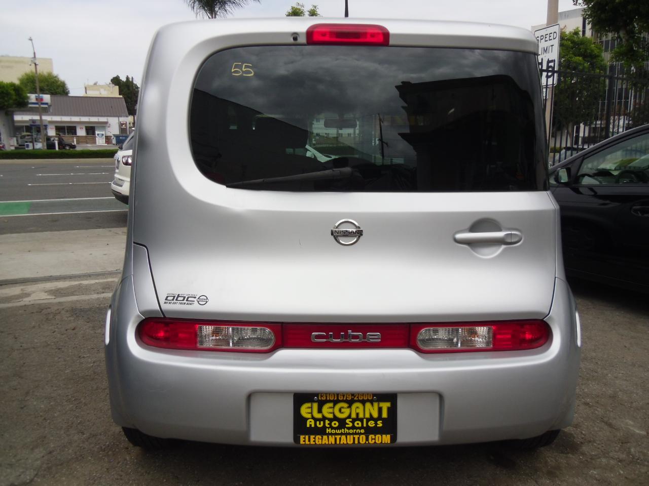 Nissan Cube 5dr Wgn I4 Manual 1.8 Base 2012