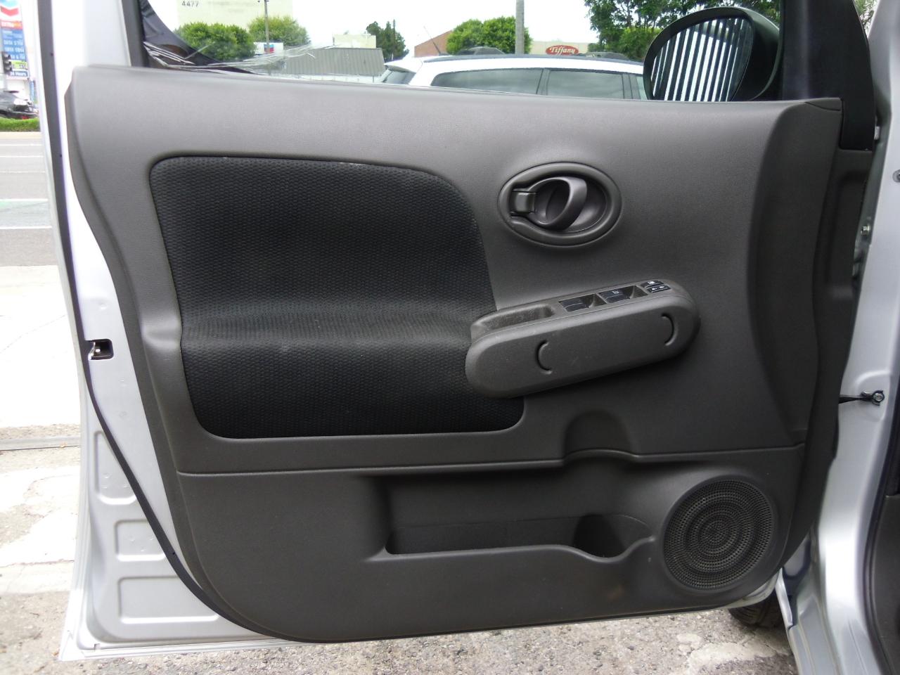 Nissan Cube 5dr Wgn I4 Manual 1.8 Base 2012