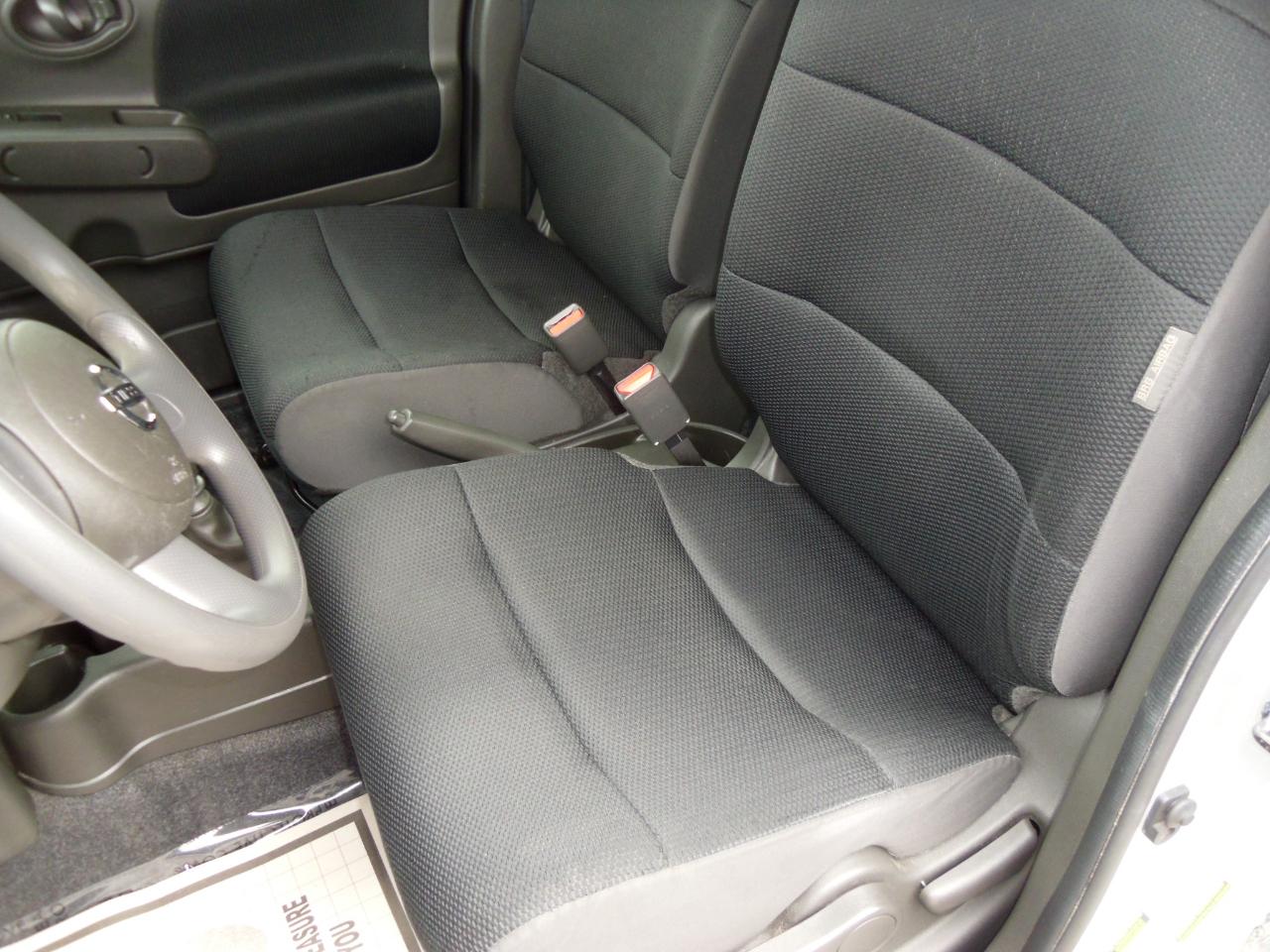 Nissan Cube 5dr Wgn I4 Manual 1.8 Base 2012