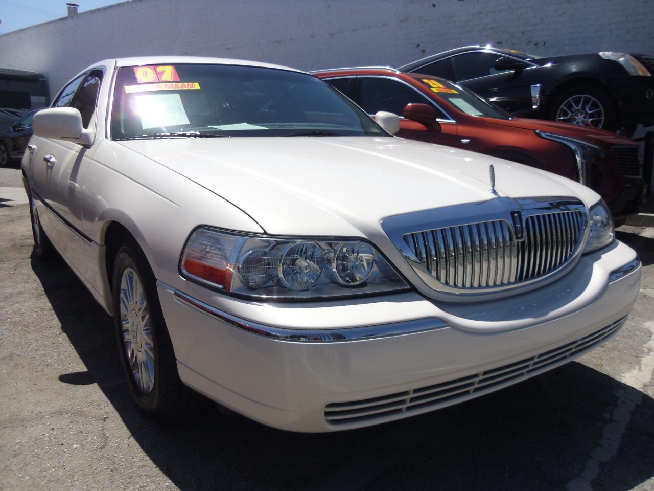 Lincoln Town Car 4dr Sdn Signature Limited 2007