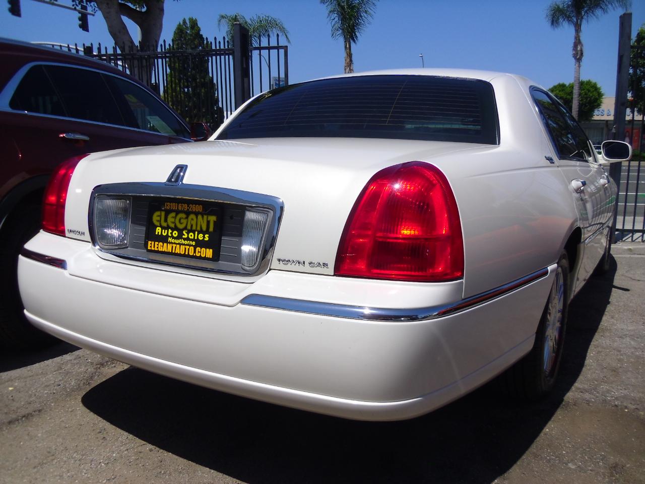Lincoln Town Car 4dr Sdn Signature Limited 2007