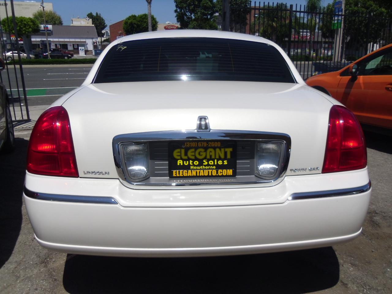 Lincoln Town Car 4dr Sdn Signature Limited 2007