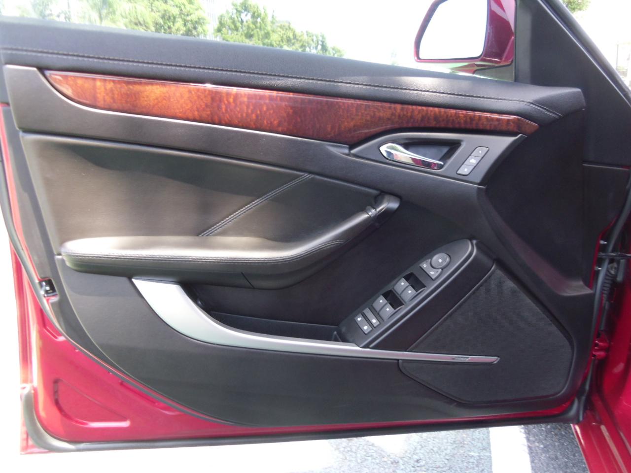 Cadillac CTS 4dr Sdn RWD w/1SB 2008
