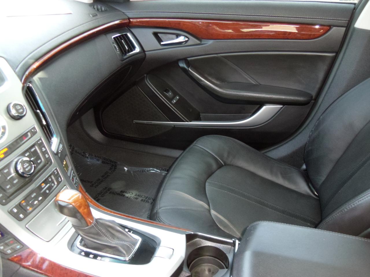 Cadillac CTS 4dr Sdn RWD w/1SB 2008