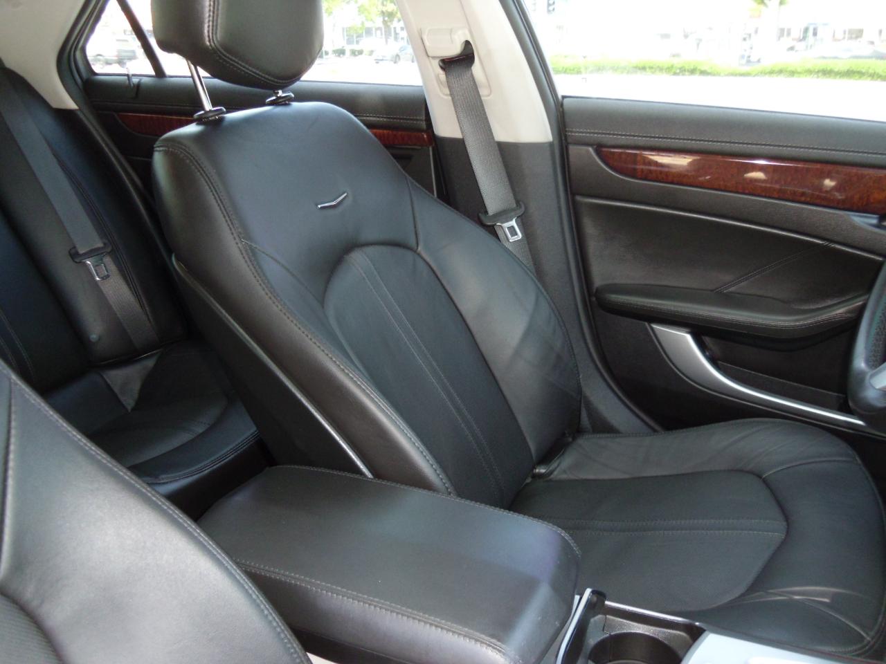 Cadillac CTS 4dr Sdn RWD w/1SB 2008