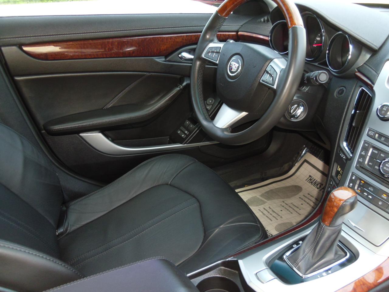 Cadillac CTS 4dr Sdn RWD w/1SB 2008