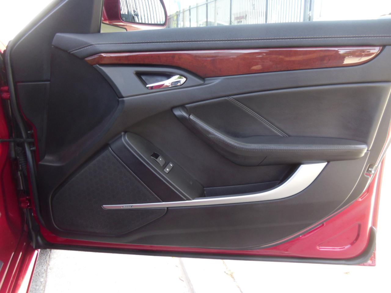 Cadillac CTS 4dr Sdn RWD w/1SB 2008