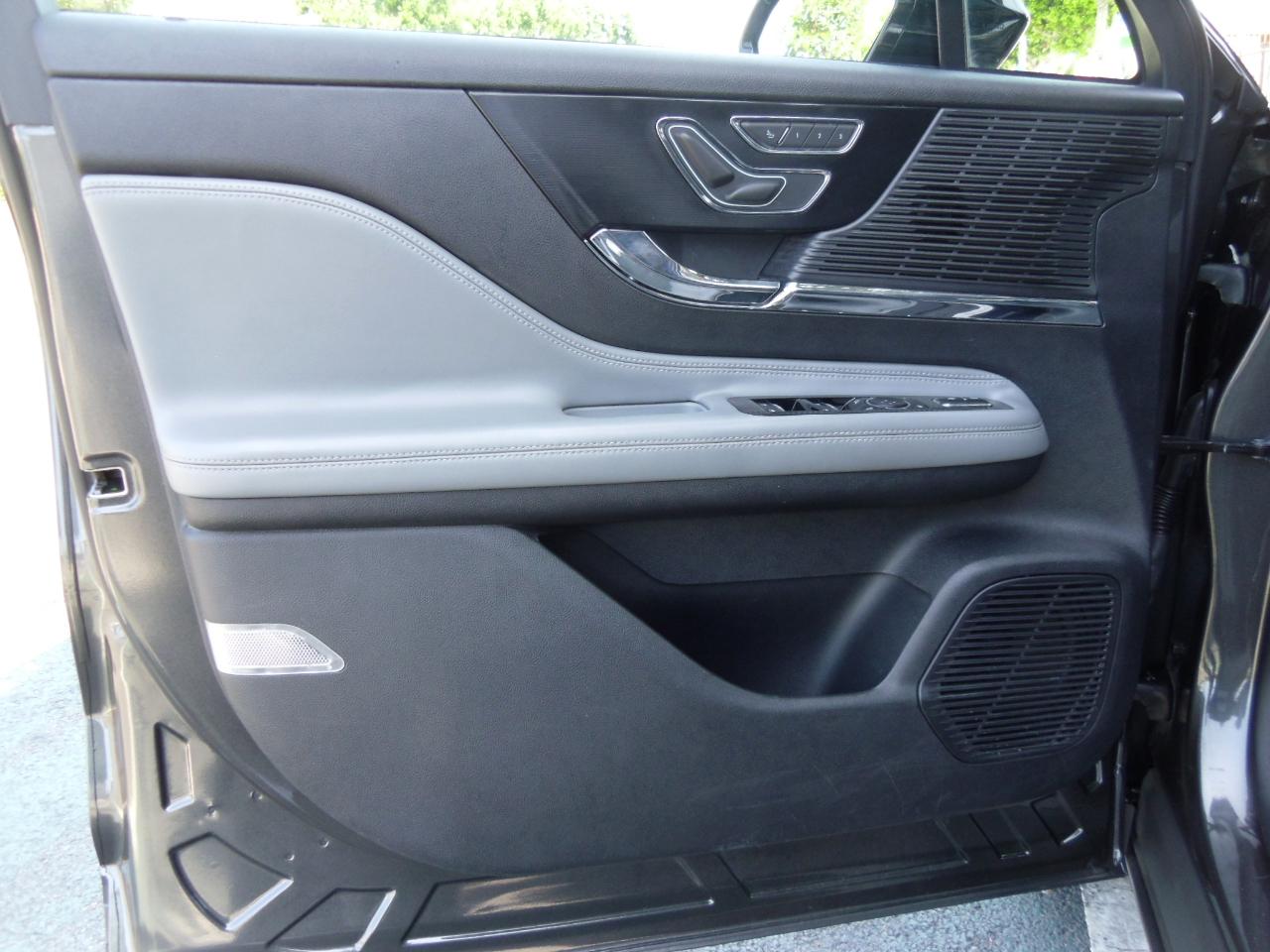 Lincoln Corsair Standard FWD 2020