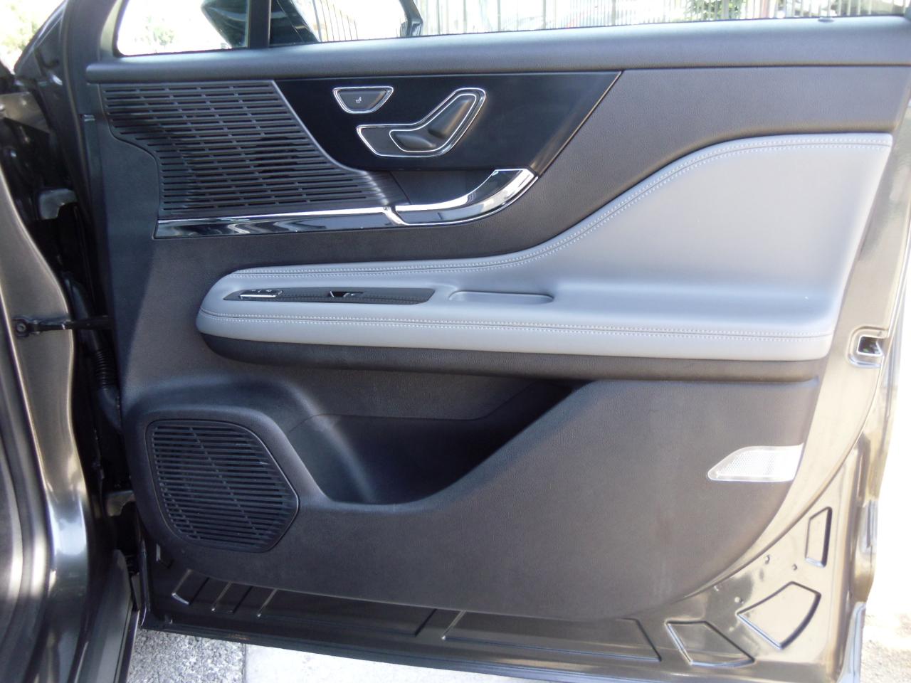 Lincoln Corsair Standard FWD 2020
