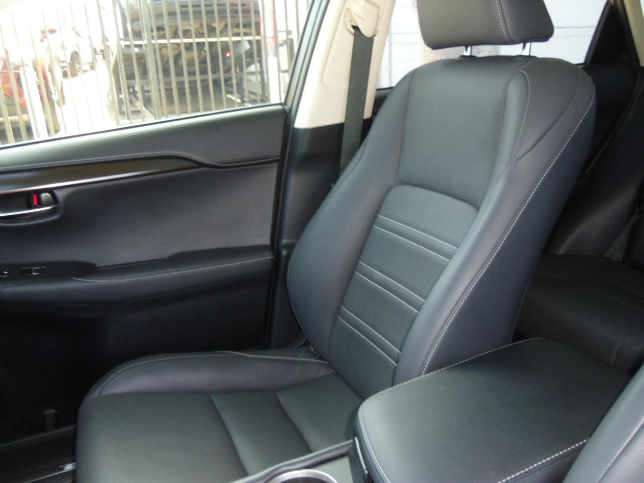 Lexus NX NX 300 FWD 2020