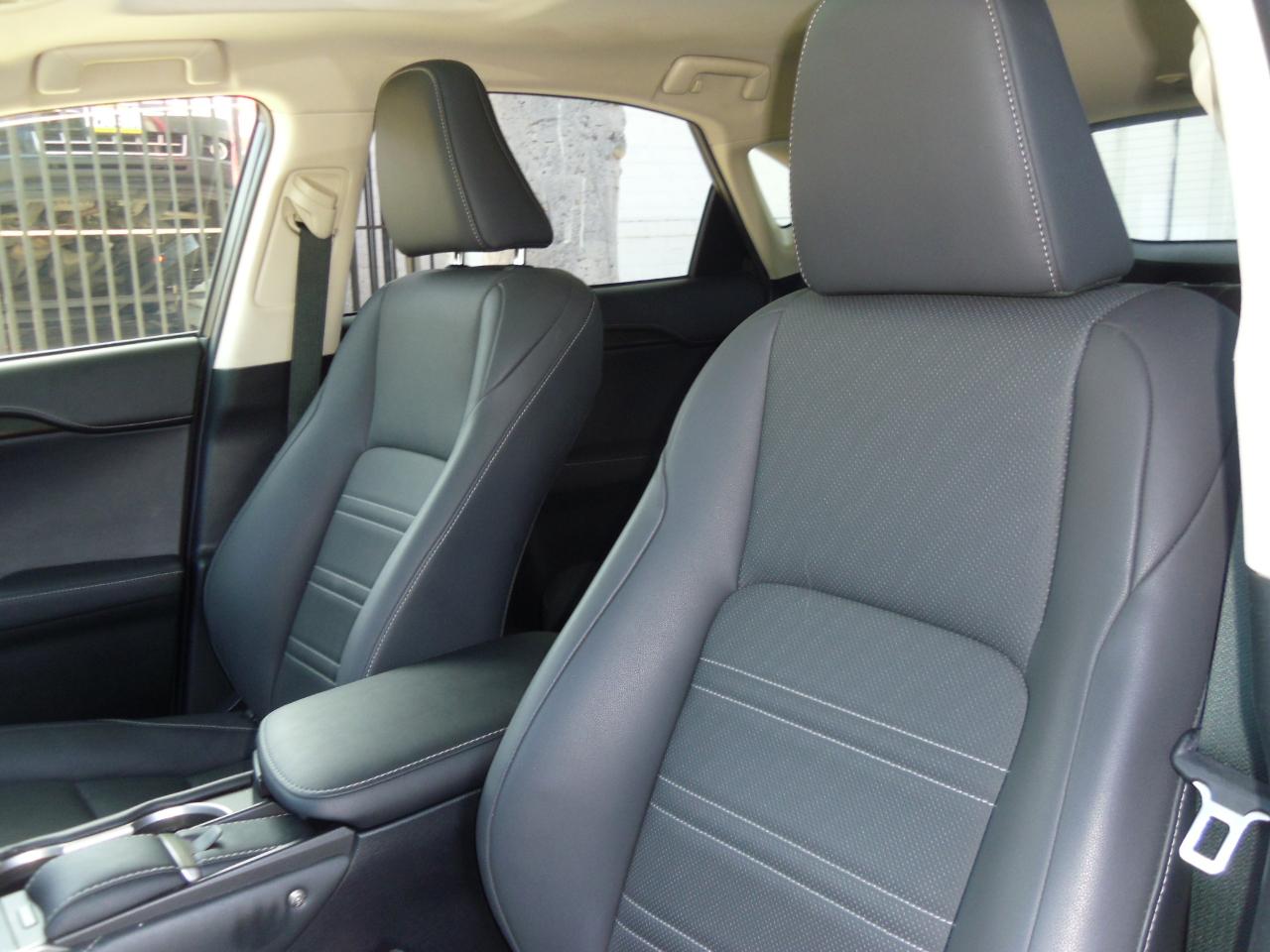 Lexus NX NX 300 FWD 2020