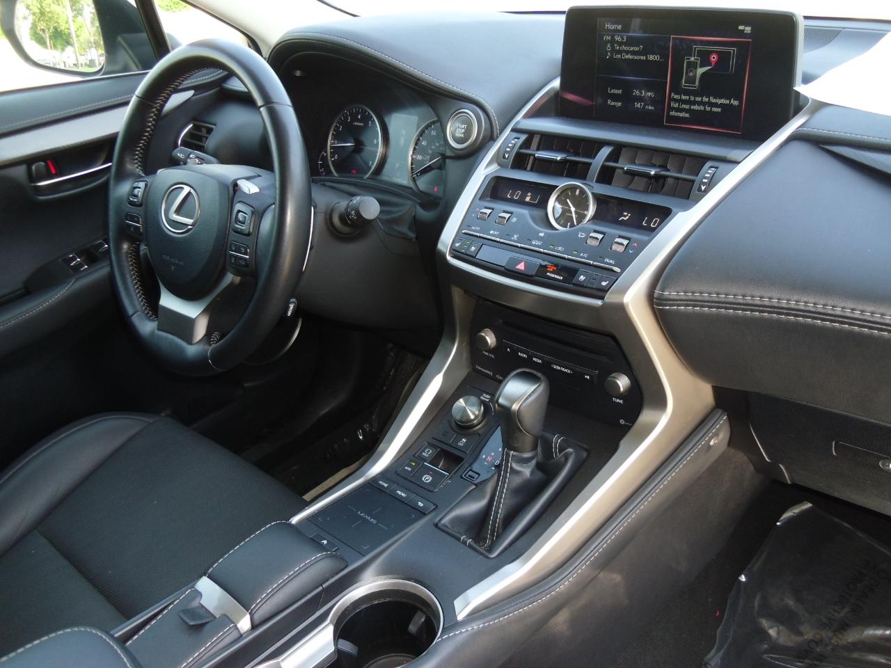 Lexus NX NX 300 FWD 2020