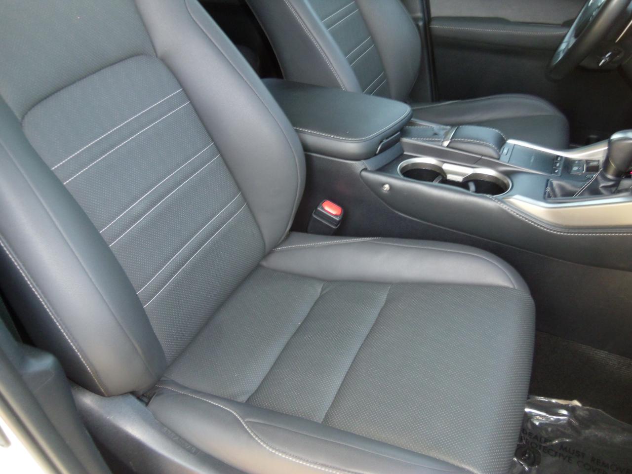 Lexus NX NX 300 FWD 2020