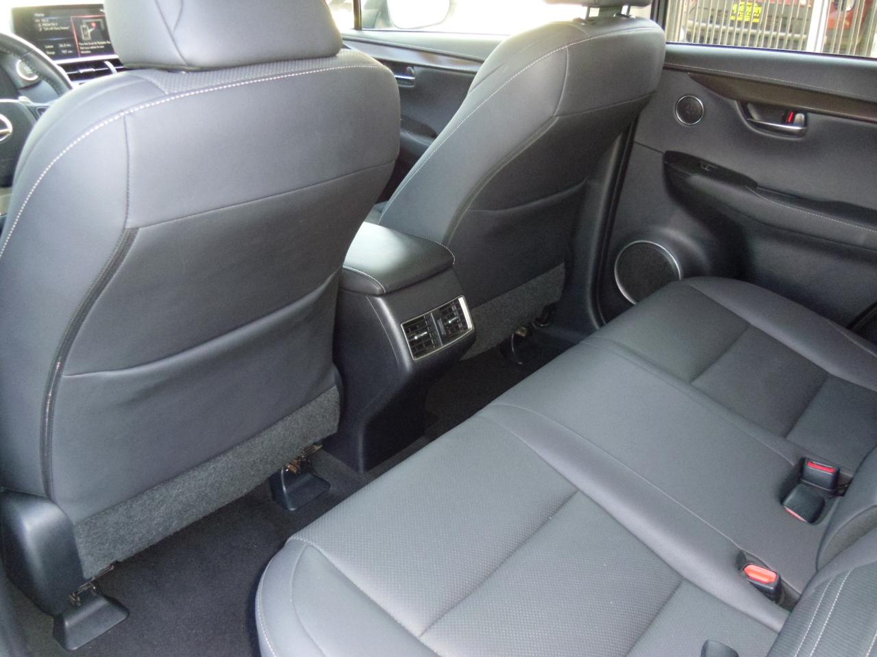 Lexus NX NX 300 FWD 2020