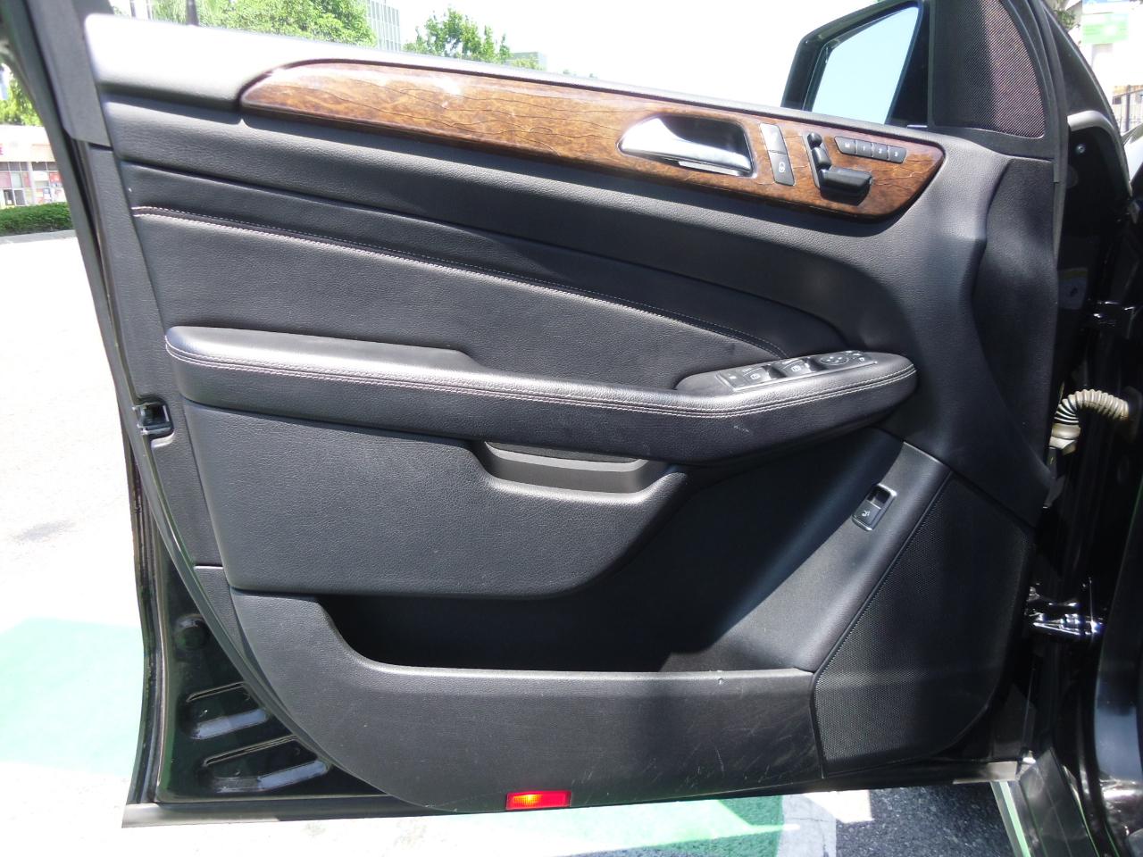 Mercedes-Benz M-Class 4MATIC 4dr ML 350 2012