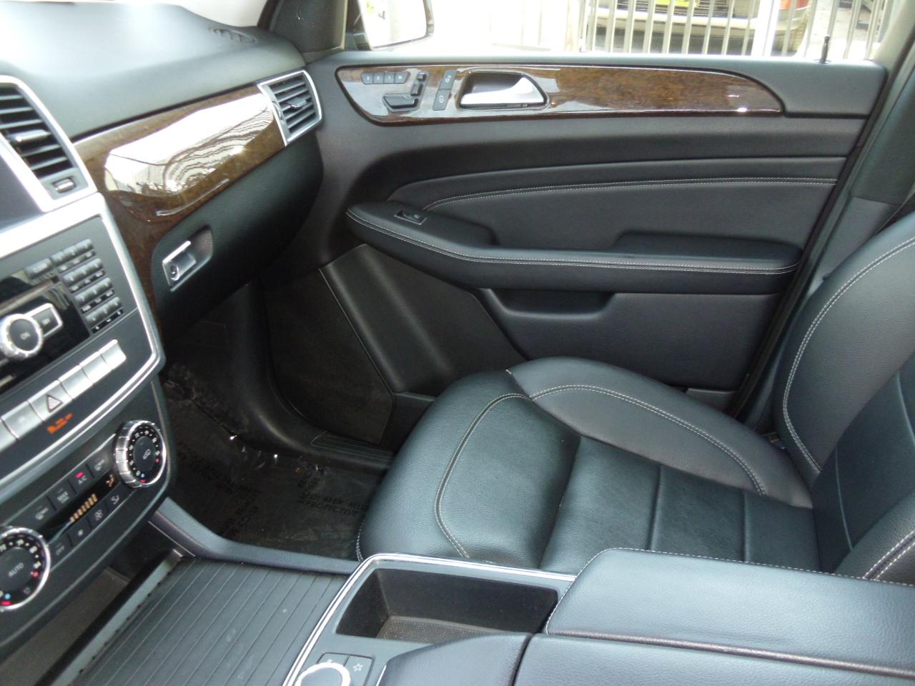 Mercedes-Benz M-Class 4MATIC 4dr ML 350 2012