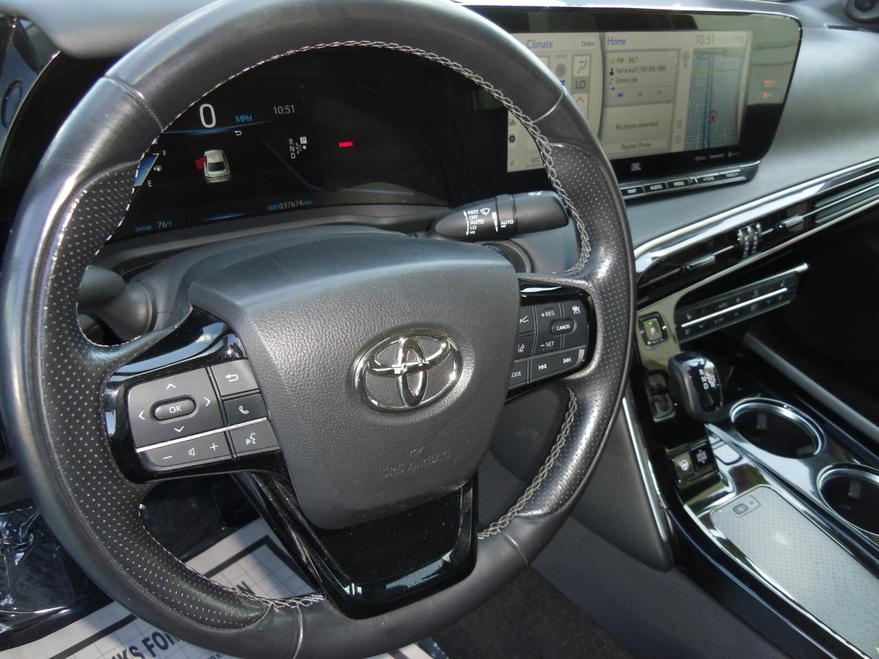 Toyota Mirai Limited Sedan 2021