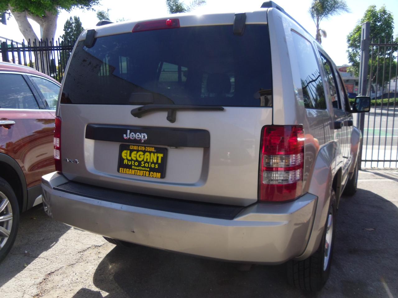 Jeep Liberty 4WD 4dr Sport 2010
