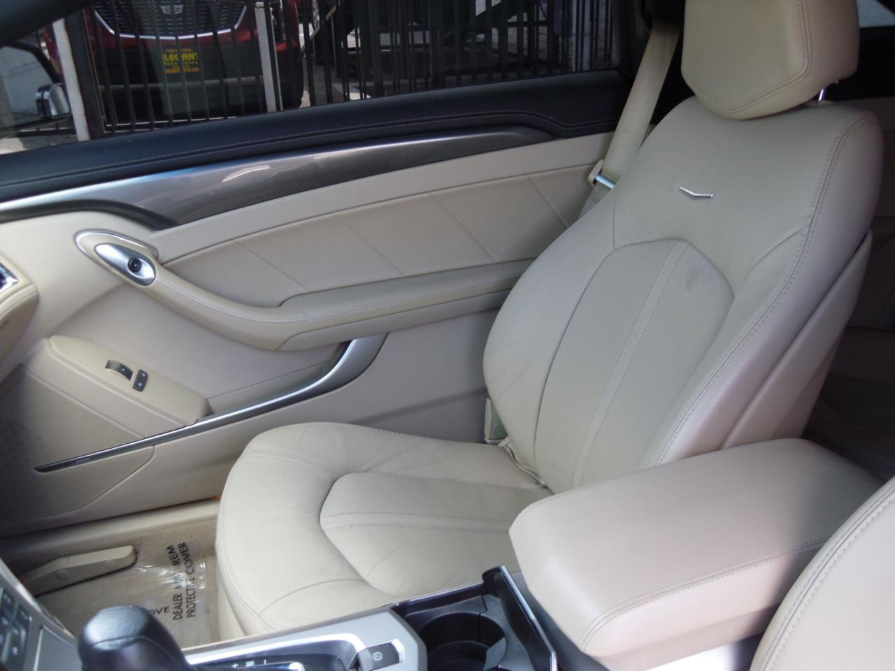 Cadillac CTS Coupe 2dr Cpe Performance AWD 2011