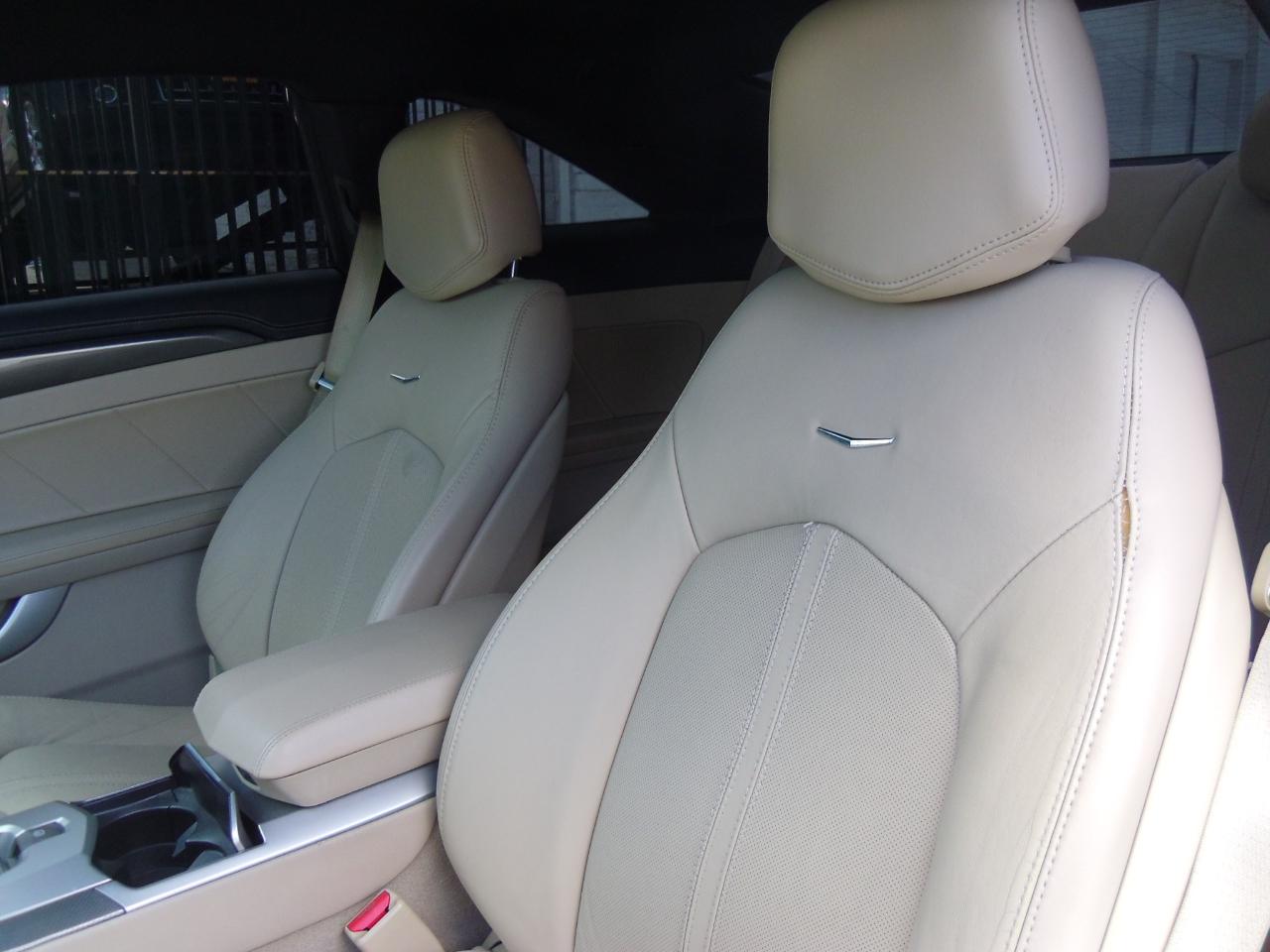 Cadillac CTS Coupe 2dr Cpe Performance AWD 2011
