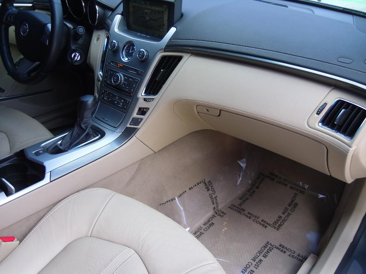 Cadillac CTS Coupe 2dr Cpe Performance AWD 2011