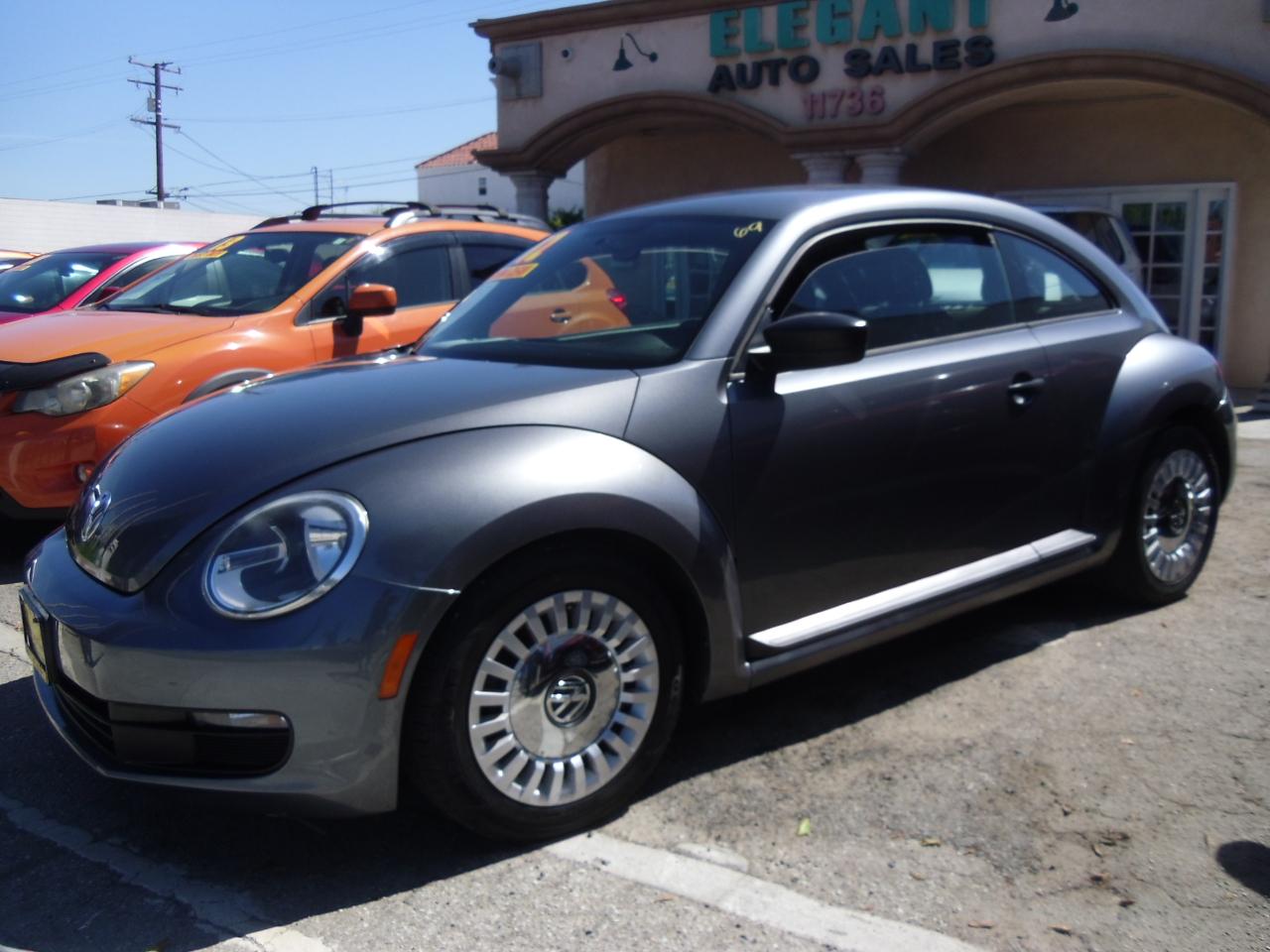 Volkswagen Beetle 2dr Cpe Auto Entry PZEV *Ltd Avail* 2012