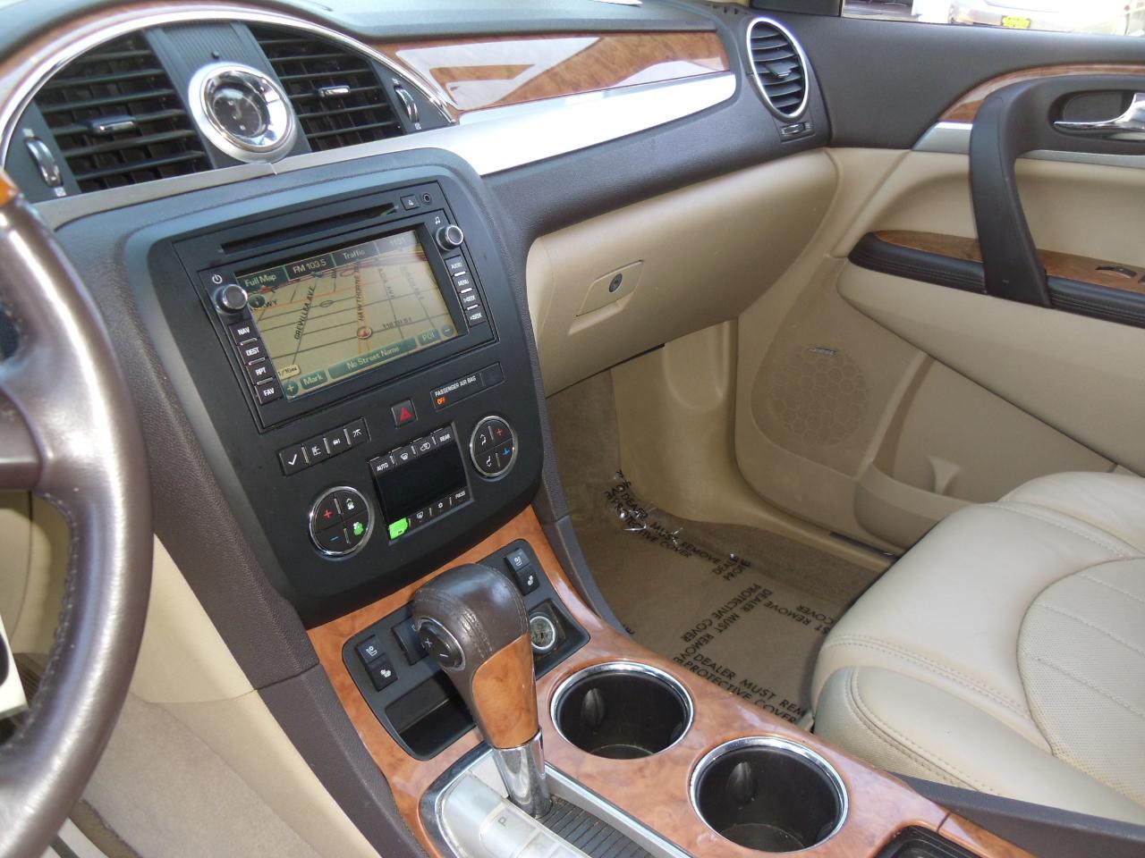 Buick Enclave FWD 4dr CXL 2009