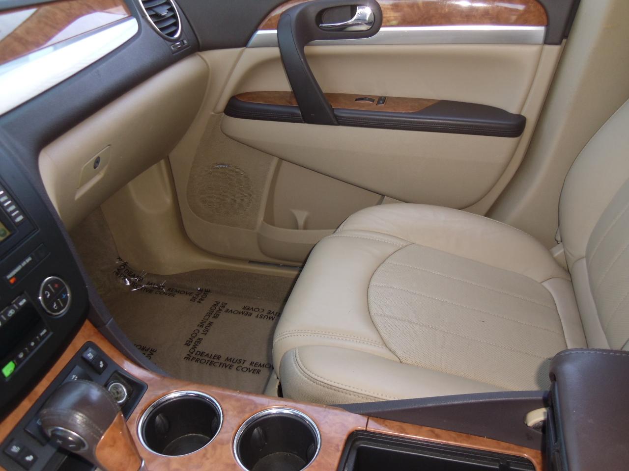Buick Enclave FWD 4dr CXL 2009