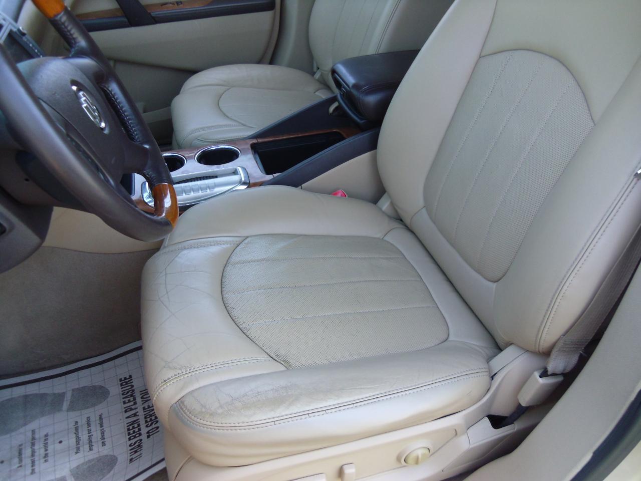 Buick Enclave FWD 4dr CXL 2009