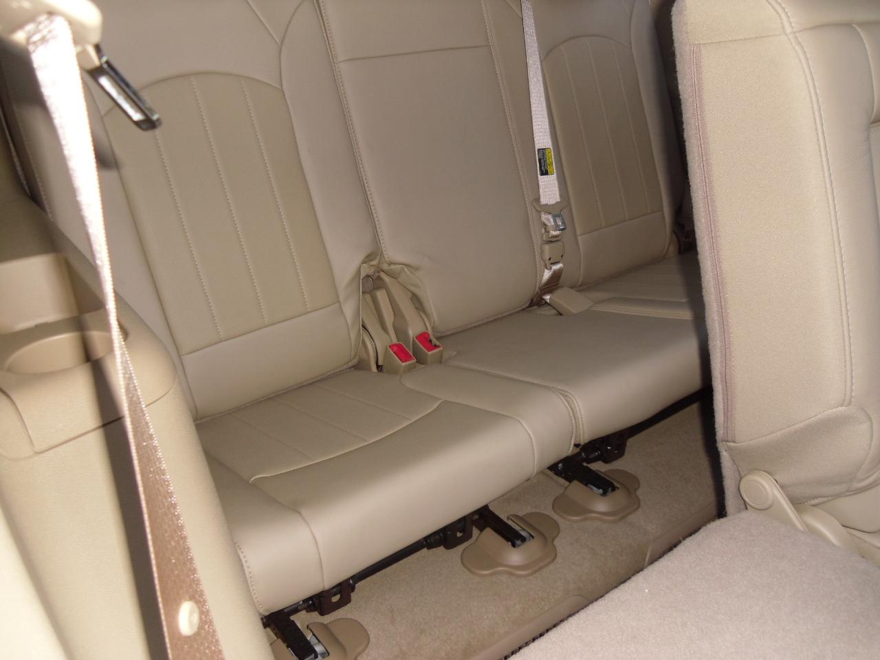 Buick Enclave FWD 4dr CXL 2009